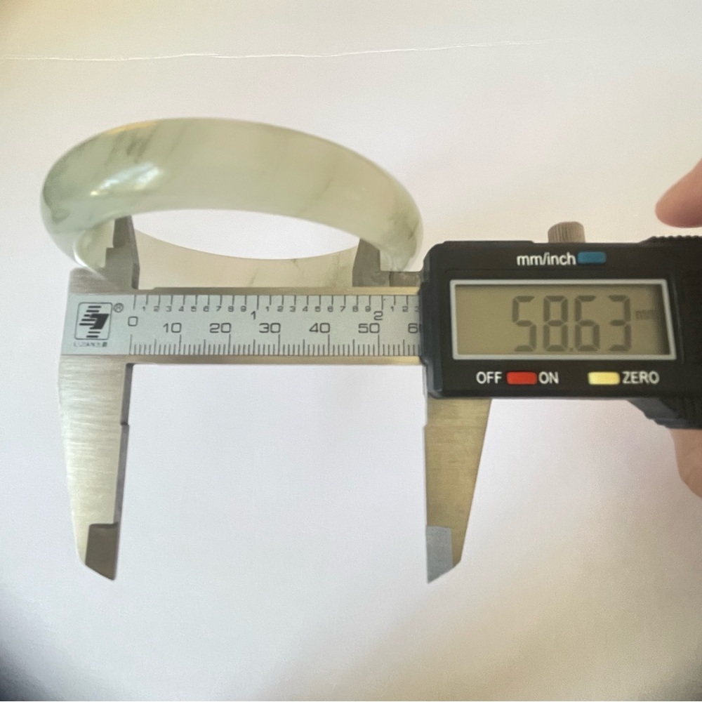 Authentic Natural Jade Bangle - Picture 3 of 3